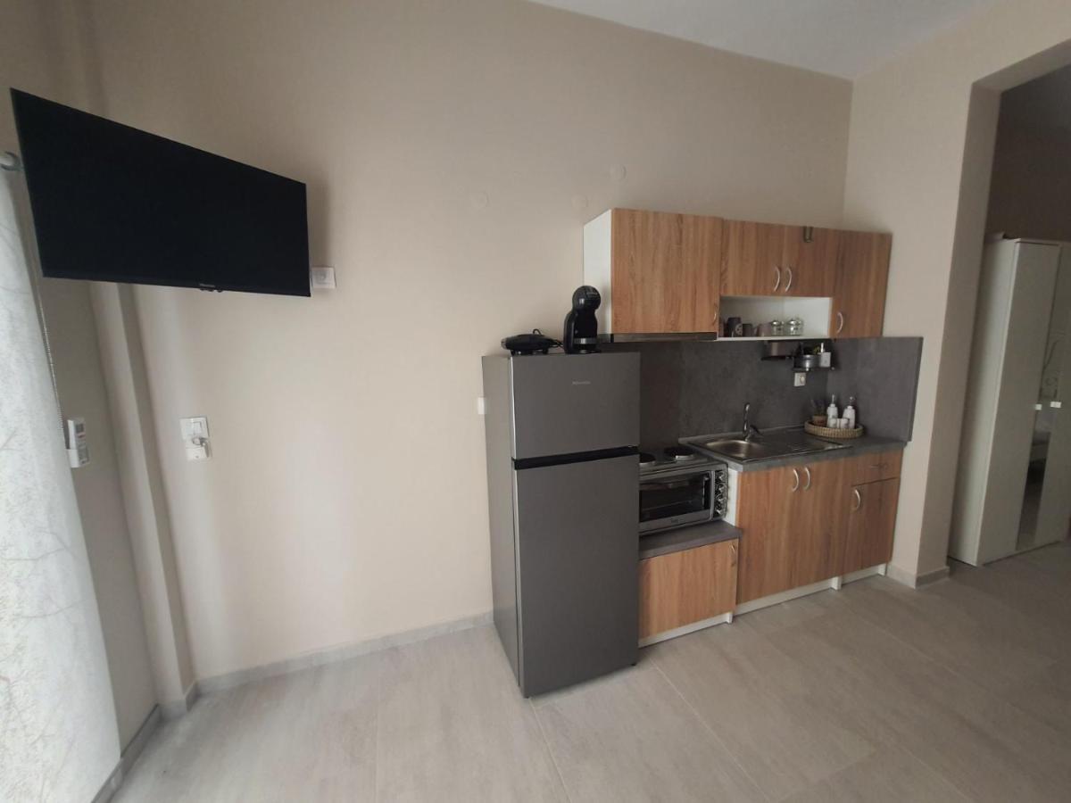 New Apartment ,50M From The Sea At Nea Irakleia. 외부 사진